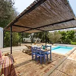 Meia Casa Charming Villa By Seewest